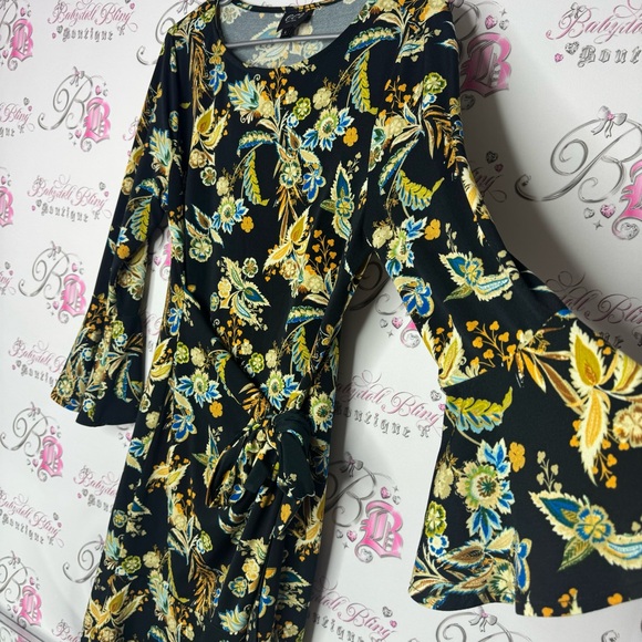 ECI New York dress bell bottom sleeve flare tie up bow ribbon 🎀 waist ruffle hem - Picture 2 of 13